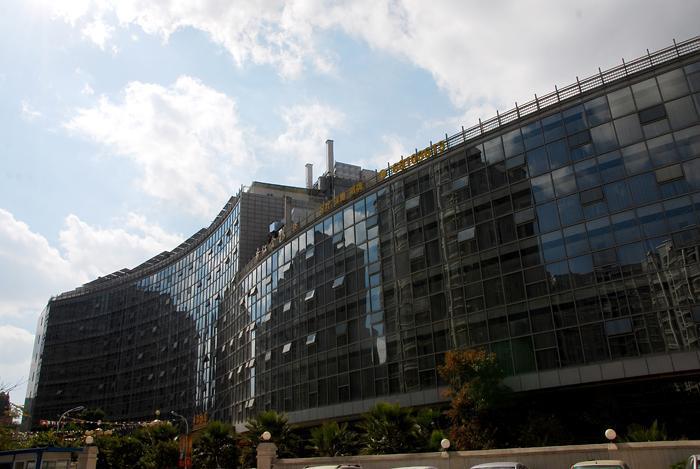 Xiangjiang Hotel Kunming Bagian luar foto
