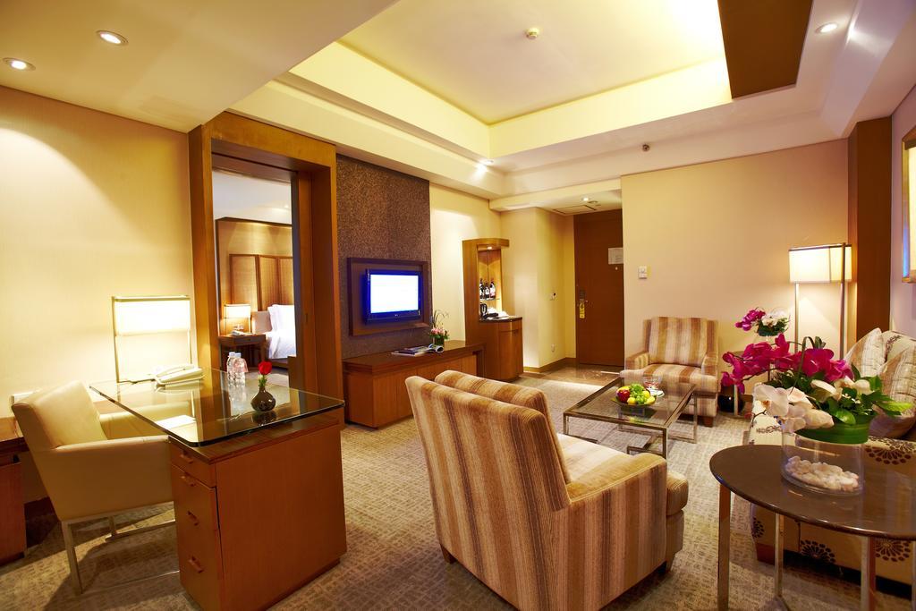 Xiangjiang Hotel Kunming Bagian luar foto