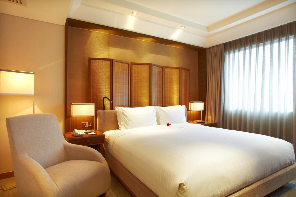 Xiangjiang Hotel Kunming Bagian luar foto