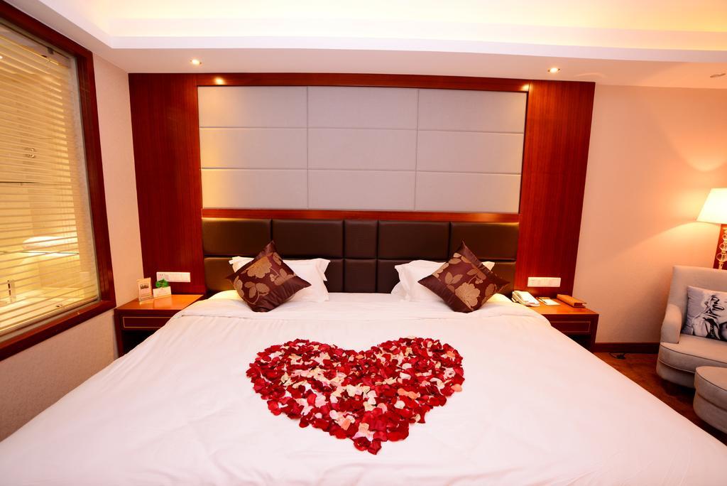 Xiangjiang Hotel Kunming Bagian luar foto