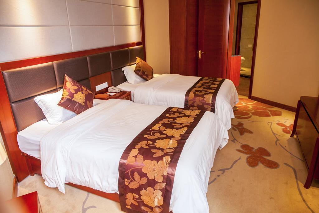Xiangjiang Hotel Kunming Bagian luar foto