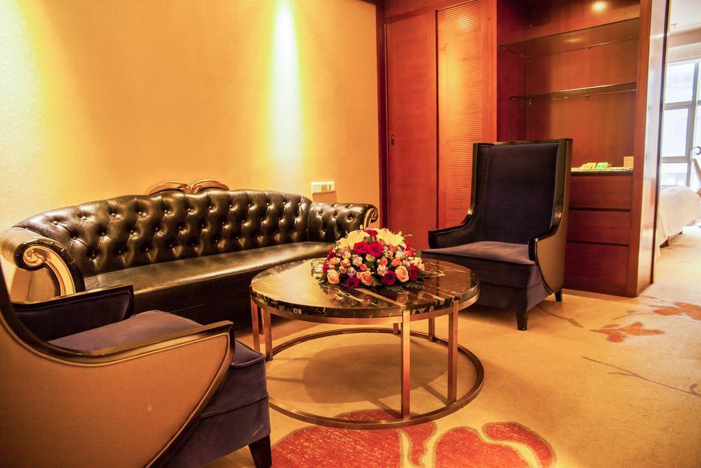 Xiangjiang Hotel Kunming Bagian luar foto